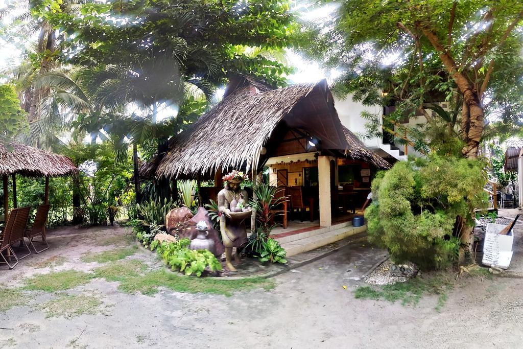 Bamboo Bungalows Resthouse Balabag  Exterior photo