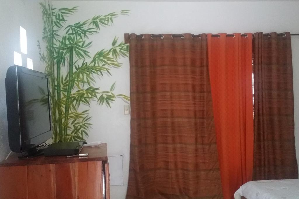 Bamboo Bungalows Resthouse Balabag  Room photo
