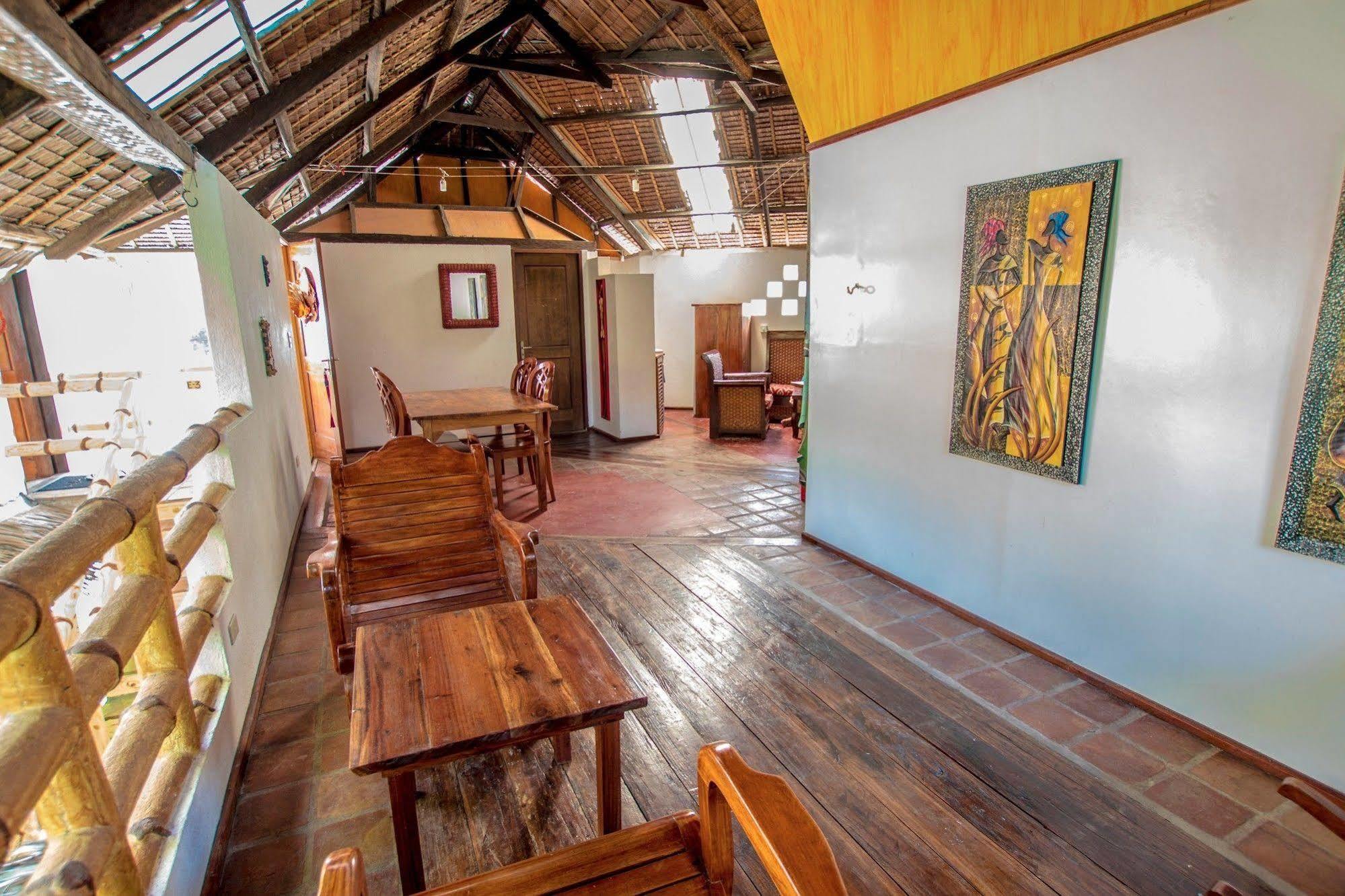 Bamboo Bungalows Resthouse Balabag  Exterior photo