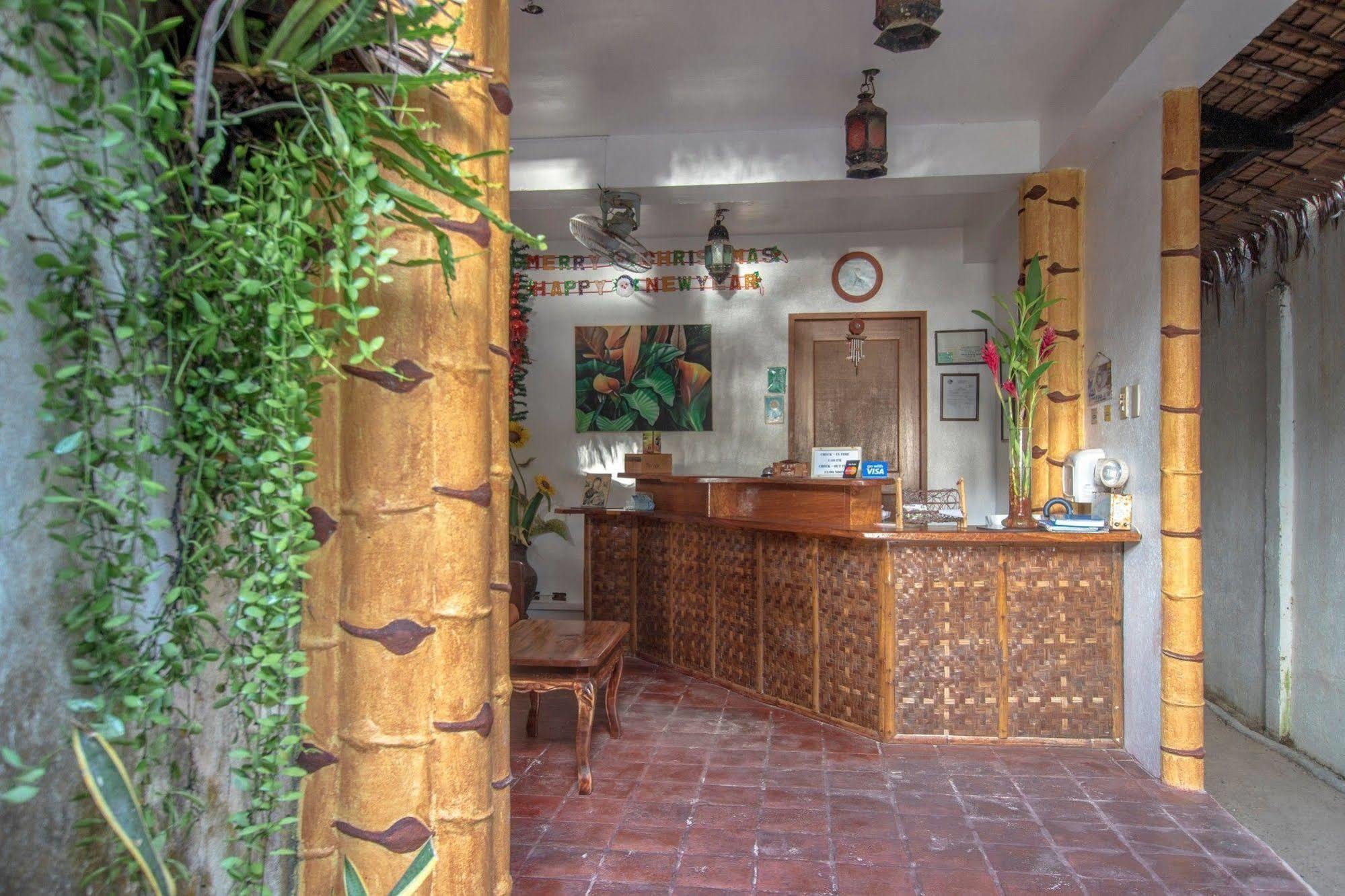 Bamboo Bungalows Resthouse Balabag  Exterior photo