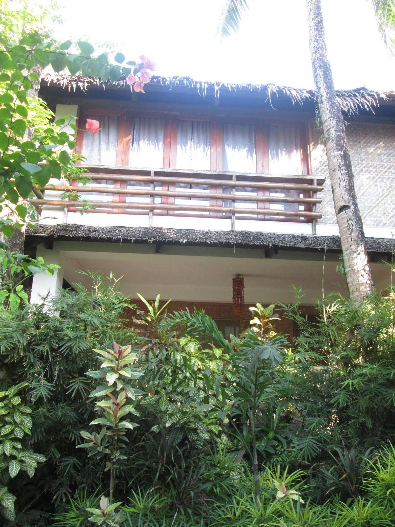 Bamboo Bungalows Resthouse Balabag  Exterior photo